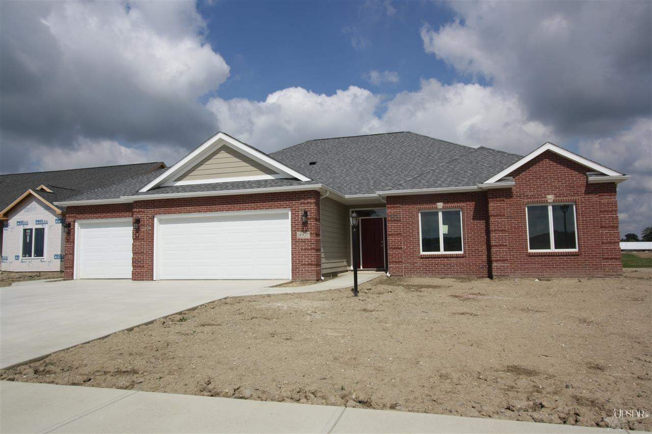 9907 Chapmans Blvd, Fort Wayne, IN 46835 photo 1
