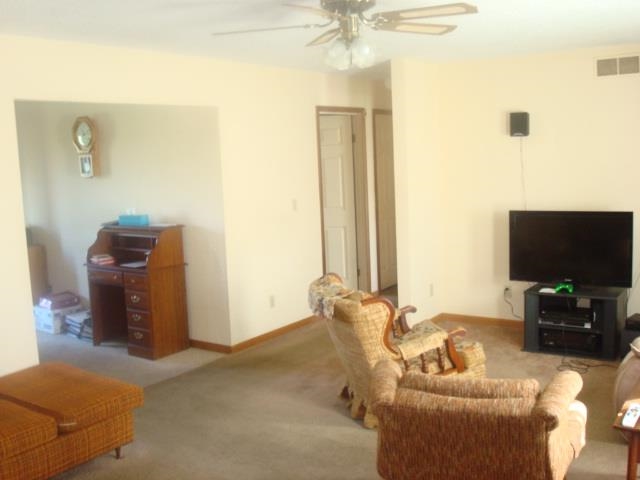 946 W Waits Rd, Kendallville, IN 46755 photo 3
