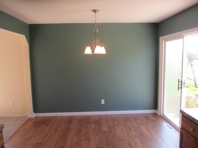 58071 Hooley Dr, Goshen, IN 46528 photo 8