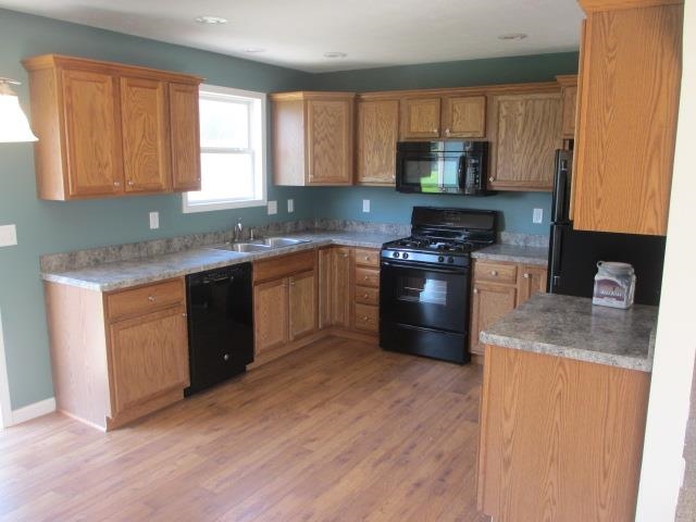 58071 Hooley Dr, Goshen, IN 46528 photo 7