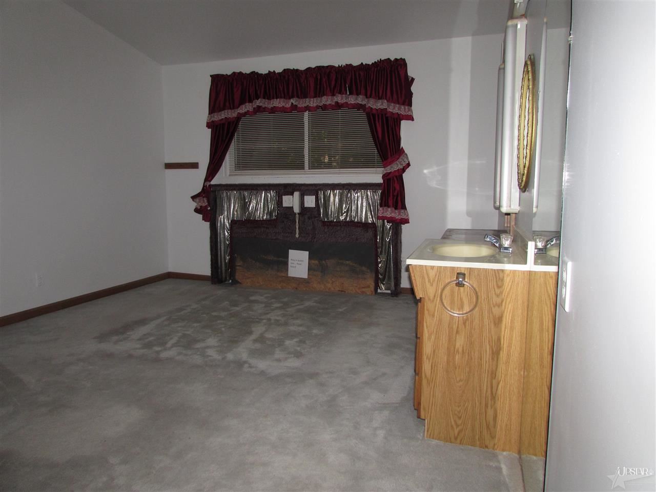 1300 E Ridgewood Dr, Columbia City, IN 46725 photo 8