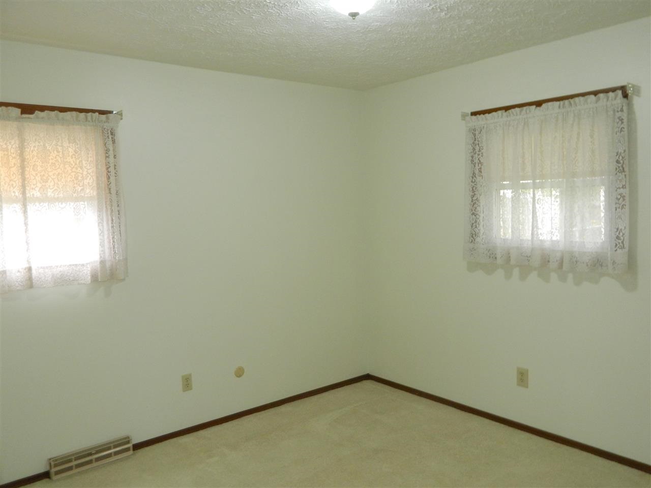 520 S Parkway Dr, Bloomington, IN 47403 photo 9
