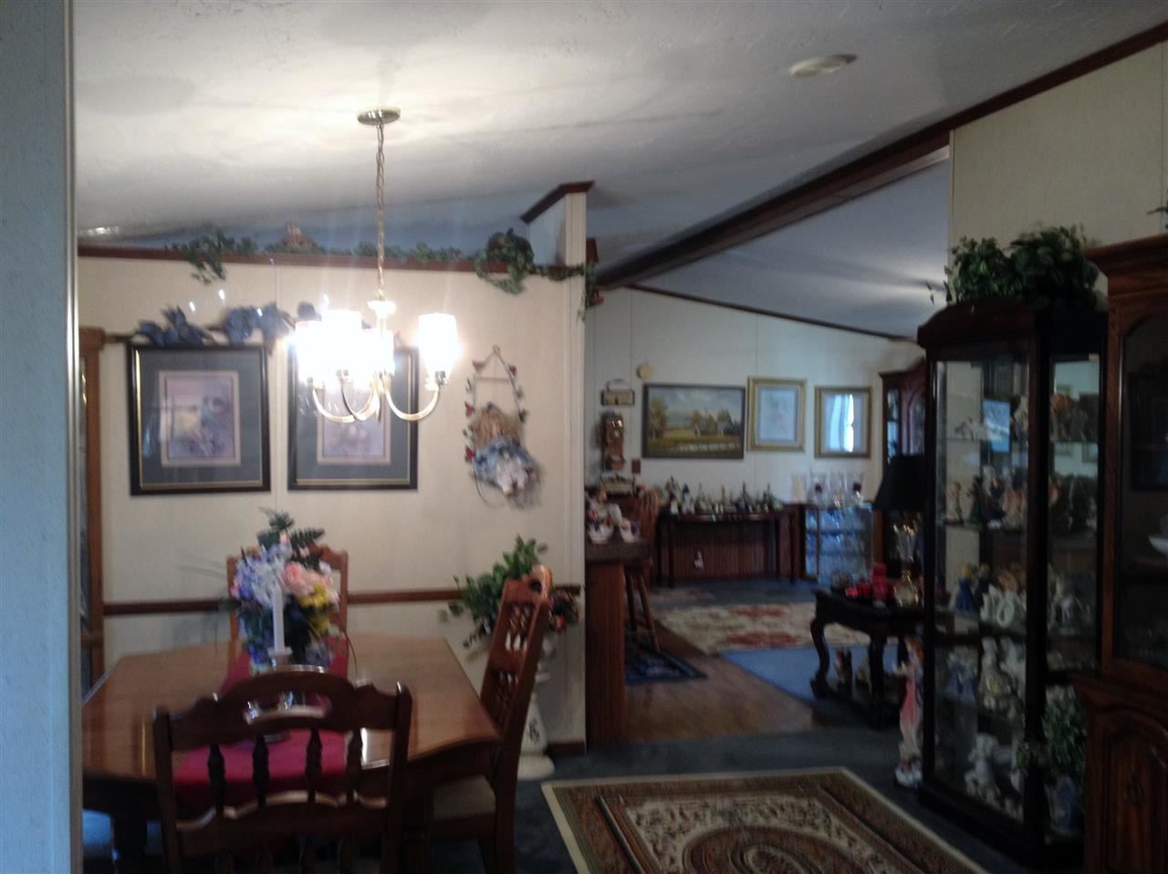 6700 David Dr, Chandler, IN 47610 photo 8