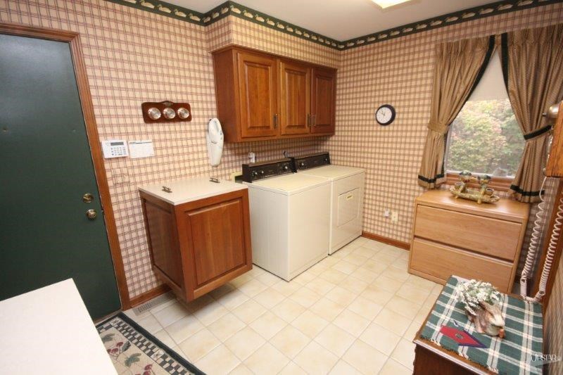 9509 Camberwell Dr, Fort Wayne, IN 46804 photo 10