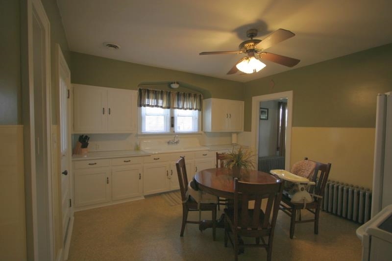402 E 10th St, Ferdinand, IN 47532 photo 7