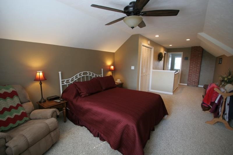 402 E 10th St, Ferdinand, IN 47532 photo 12