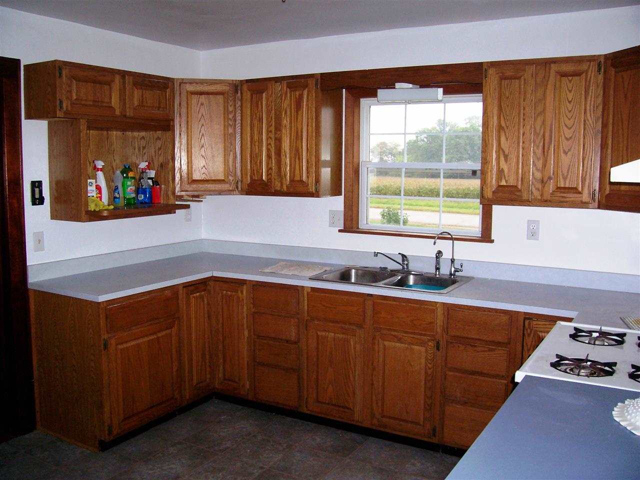 10701 Iris Rd, Plymouth, IN 46563 photo 4