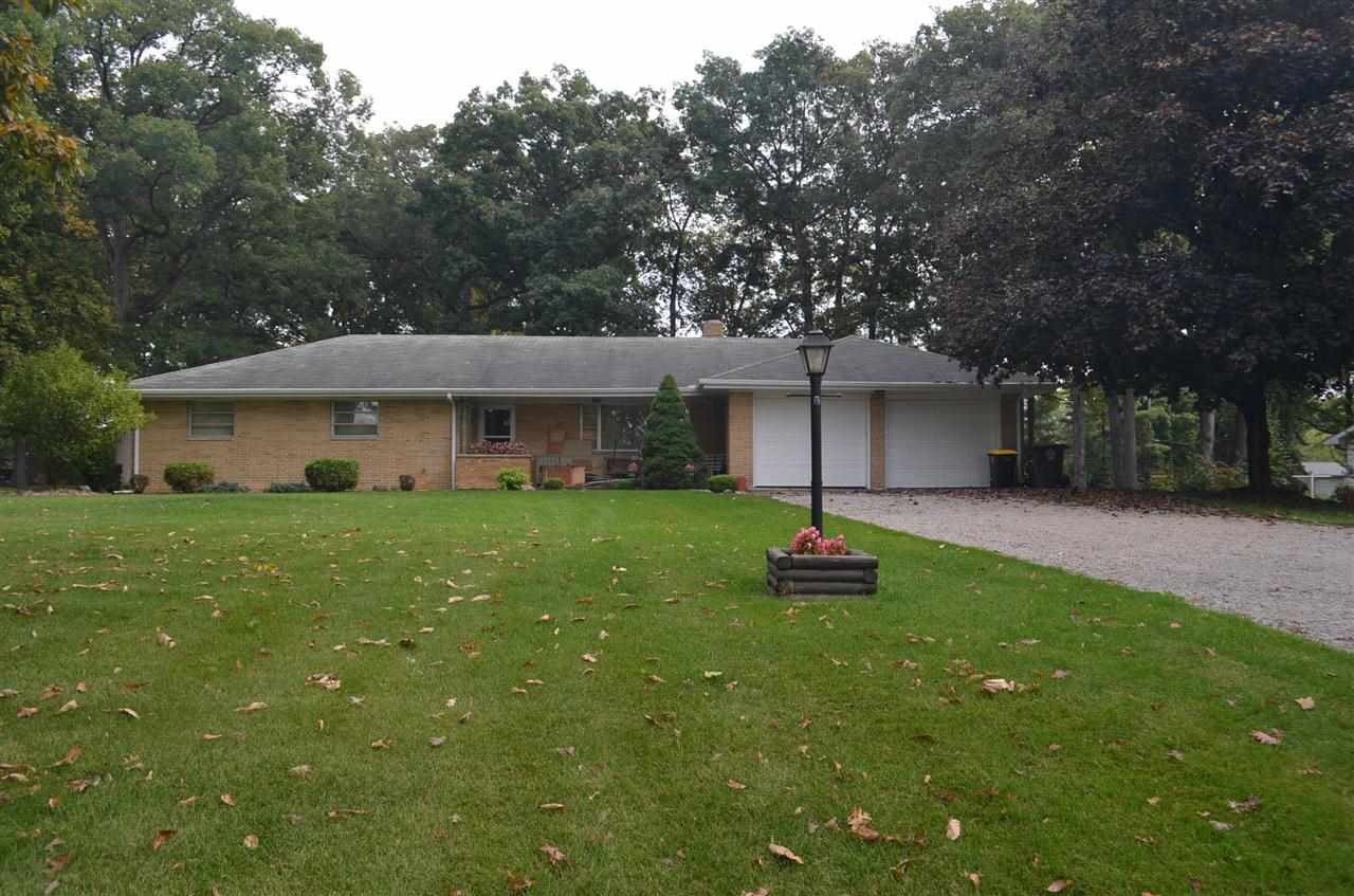 10924 W Rosewood Cir, Fort Wayne, IN 46845 photo 2