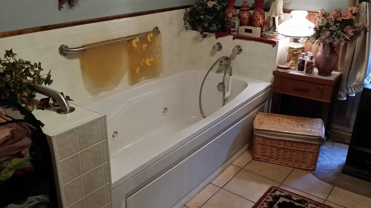 3756 E Base Rd, Winchester, IN 47394 photo 10