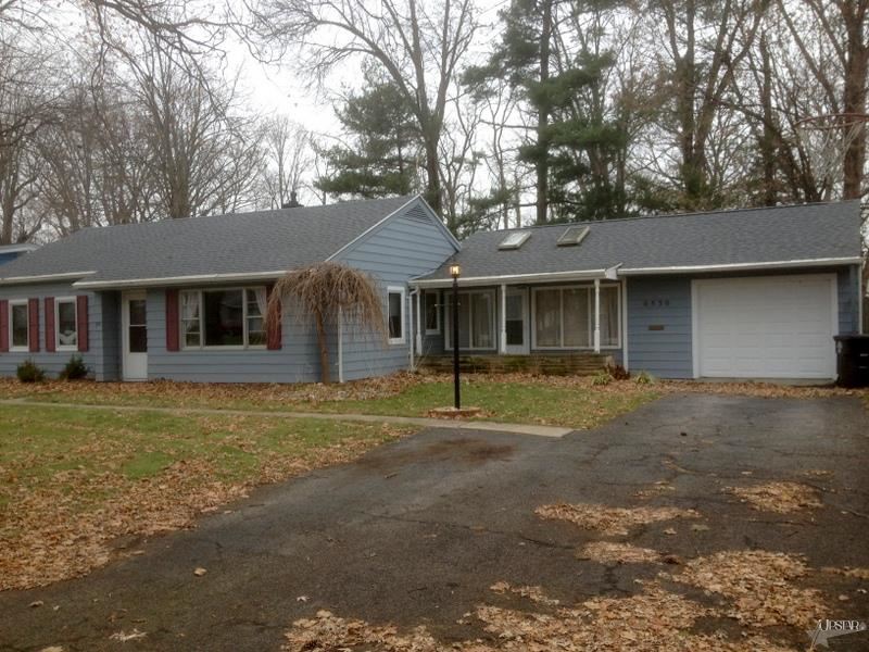 6530 Maywood Cir, Fort Wayne, IN 46819 photo 1