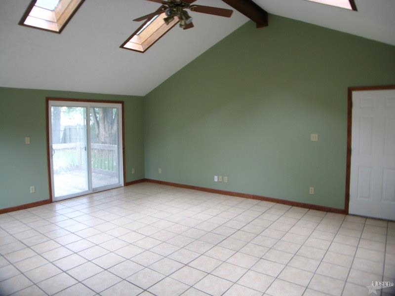 6530 Maywood Cir, Fort Wayne, IN 46819 photo 5