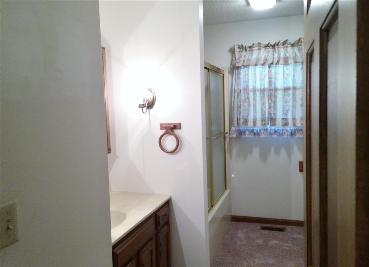 13315 Gilles Ln, Evansville, IN 47725 photo 21