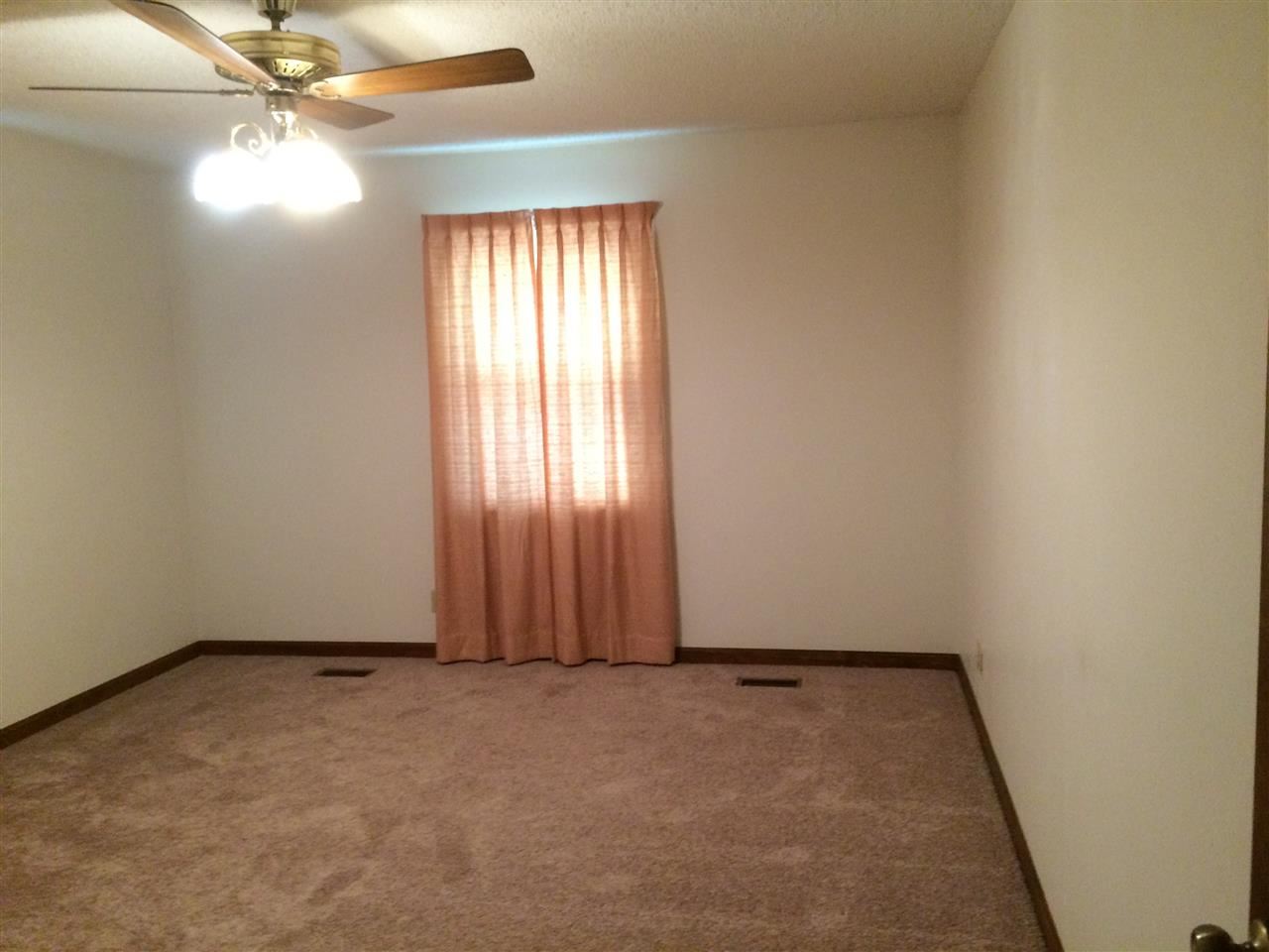 13315 Gilles Ln, Evansville, IN 47725 photo 24