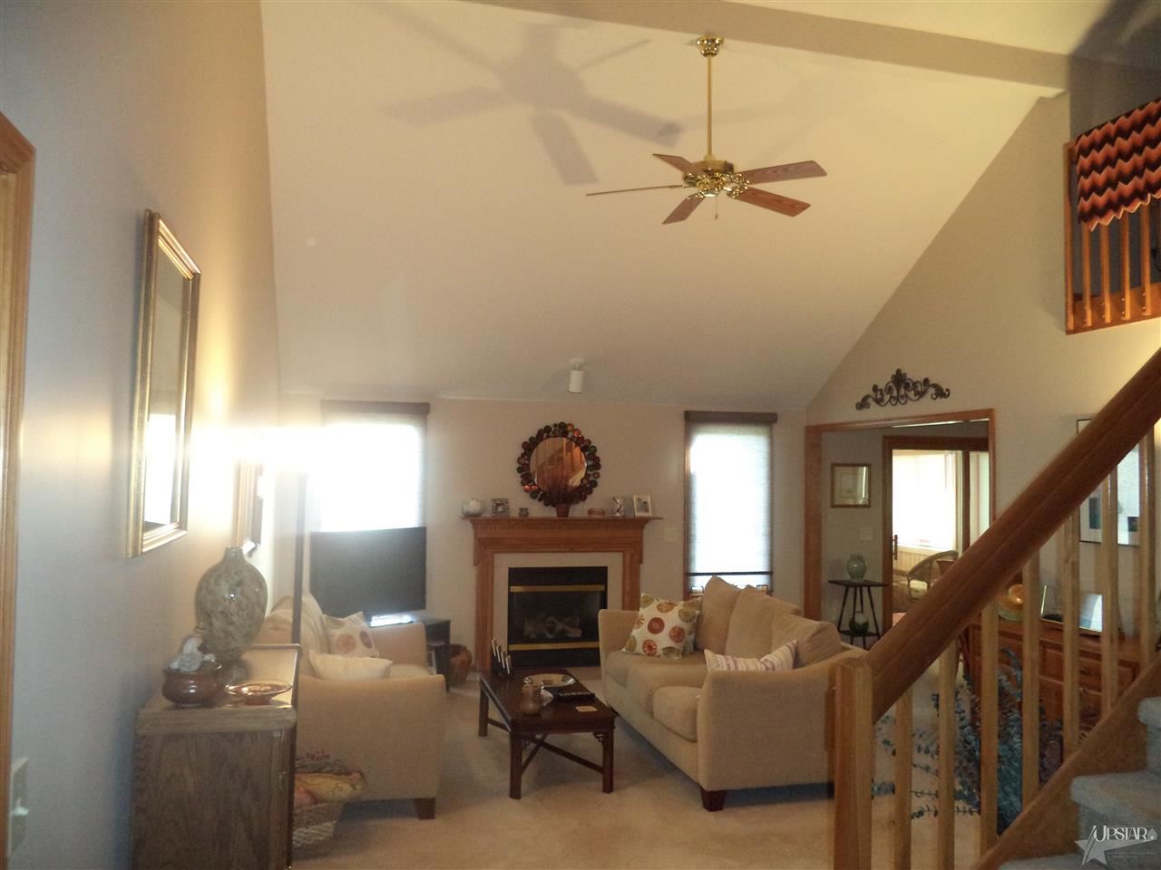 7124 Clubhouse Dr, Fort Wayne, IN 46835 photo 3