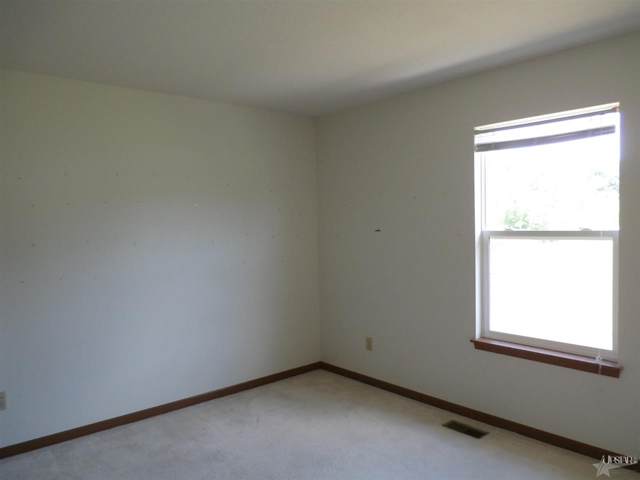 12530 Ivanhoe Ln, Fort Wayne, IN 46804 photo 10