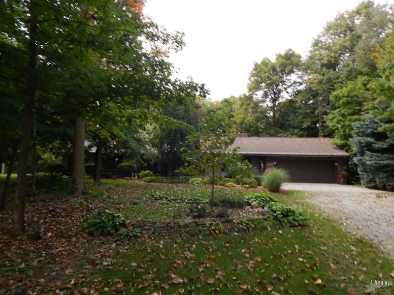 4040 S Meridian Rd, Bluffton, IN 46714 photo 1
