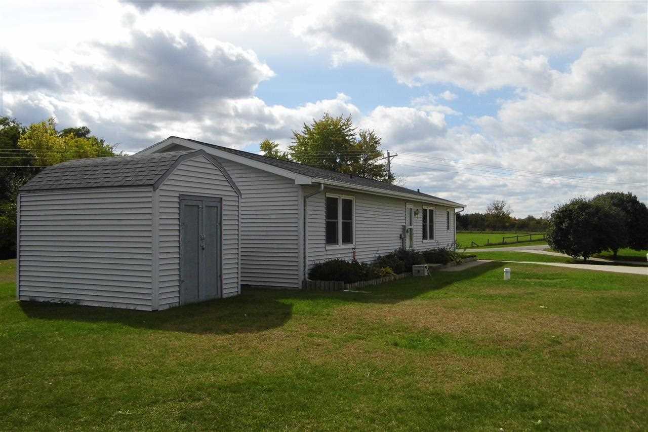3145 E 600 N, Howe, IN 46746 photo 1