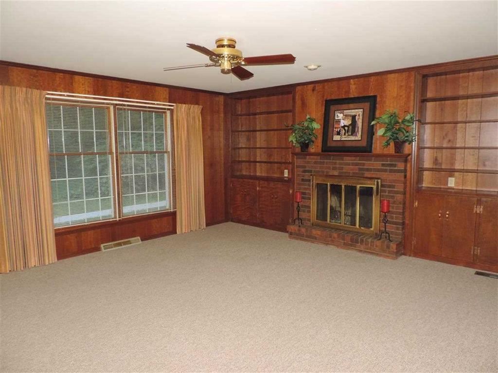 1929 E Southdowns Dr, Bloomington, IN 47401 photo 3