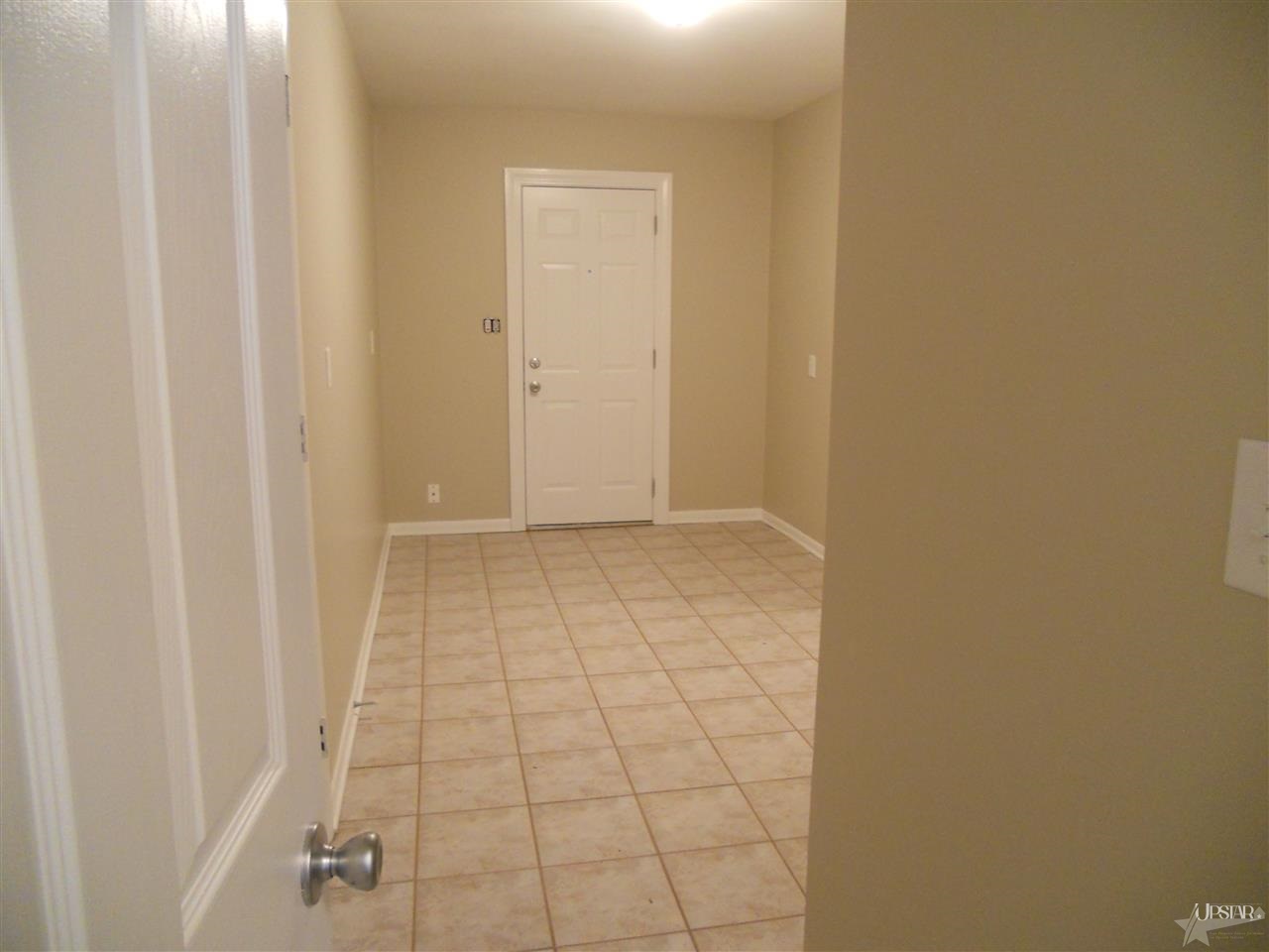 6825 Heatherton Dr, Fort Wayne, IN 46819 photo 13