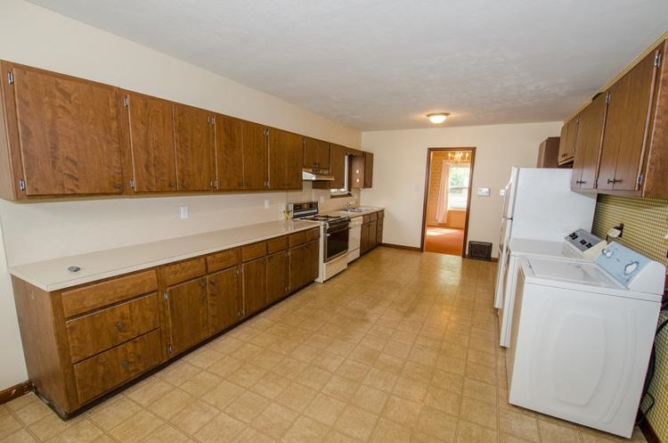 1853 Wilber St, South Bend, IN 46628 photo 15