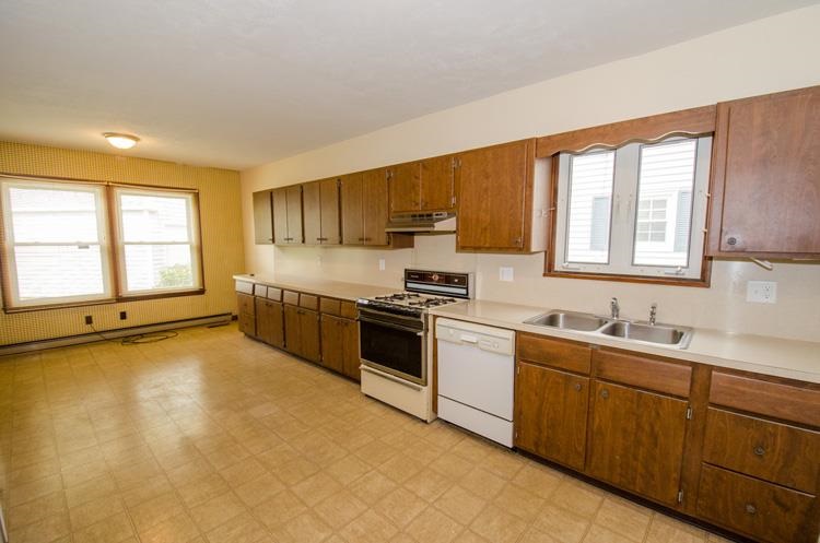 1853 Wilber St, South Bend, IN 46628 photo 13