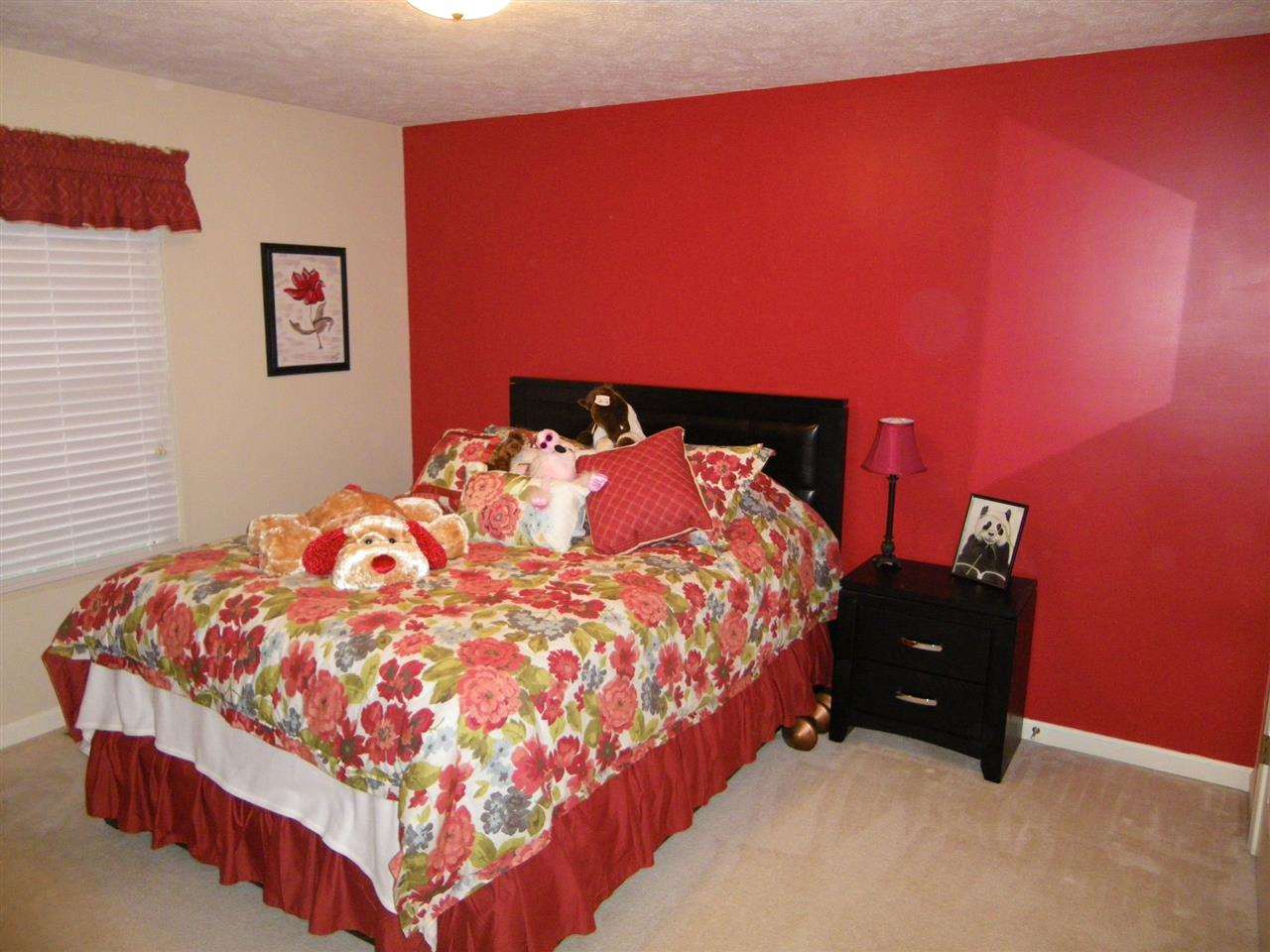 12041 Rosshire Dr, Evansville, IN 47725 photo 9