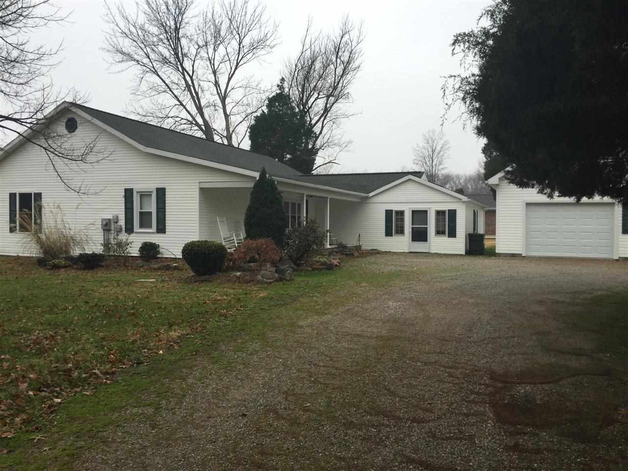 11426 Darmstadt Rd, Evansville, IN 47725 photo 1