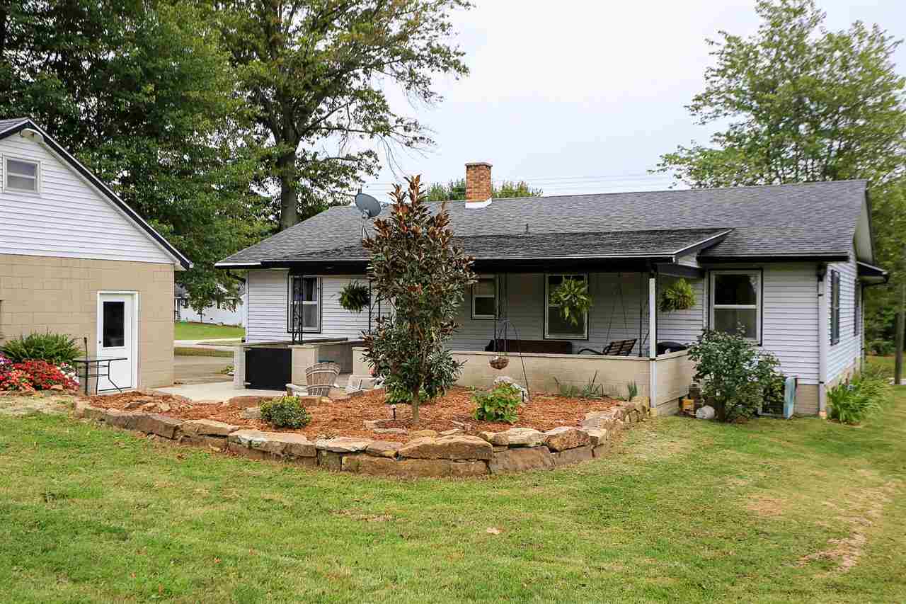 718 Schuetter Rd, Jasper, IN 47546 photo 3