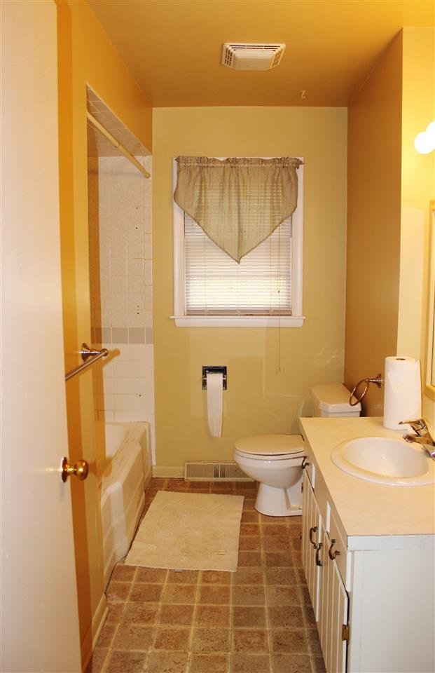 3334 Vernon Ave, Elkhart, IN 46514 photo 13