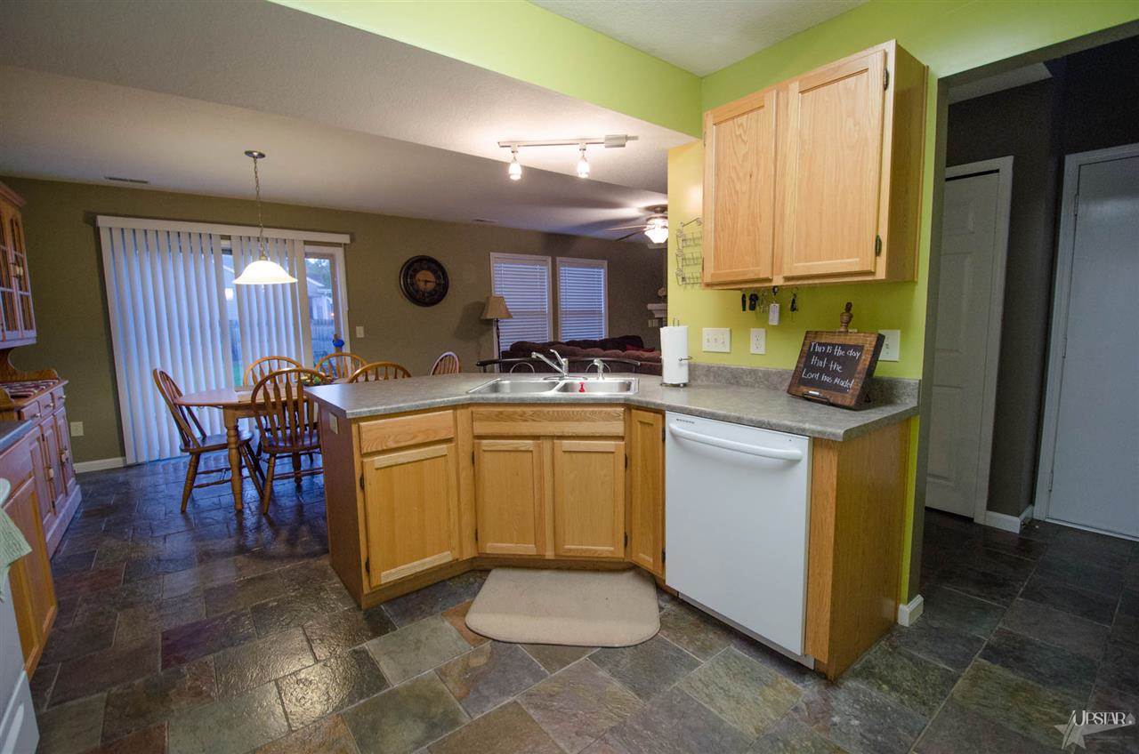 1737 Clifty Pkwy, Fort Wayne, IN 46808 photo 10