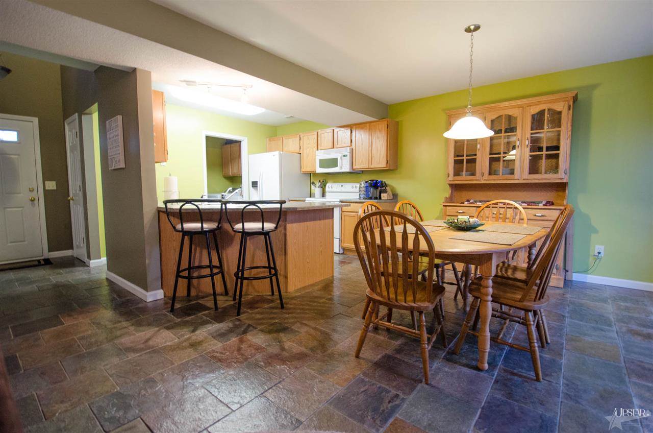 1737 Clifty Pkwy, Fort Wayne, IN 46808 photo 4