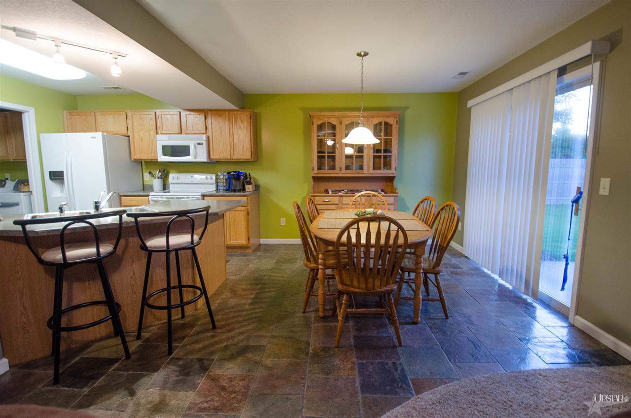 1737 Clifty Pkwy, Fort Wayne, IN 46808 photo 9