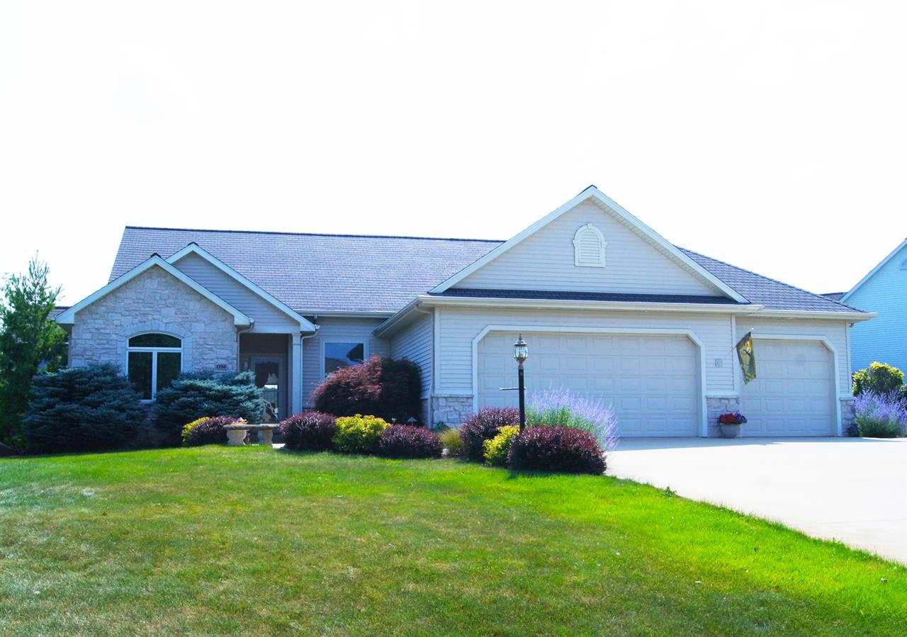 1280 Legacy Ln, Winona Lake, IN 46590 photo 1