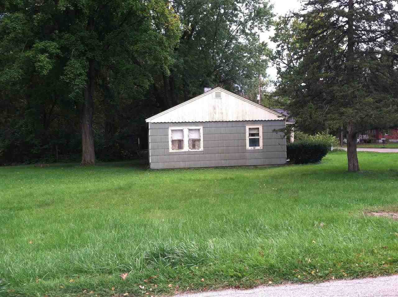 54258 Adams St, Elkhart, IN 46514 photo 2