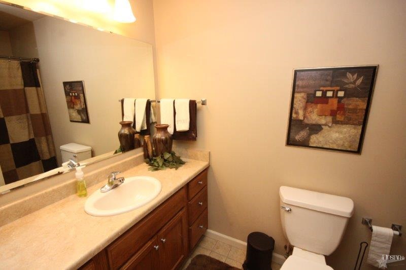 7826 Bowlander Way, Fort Wayne, IN 46835 photo 13
