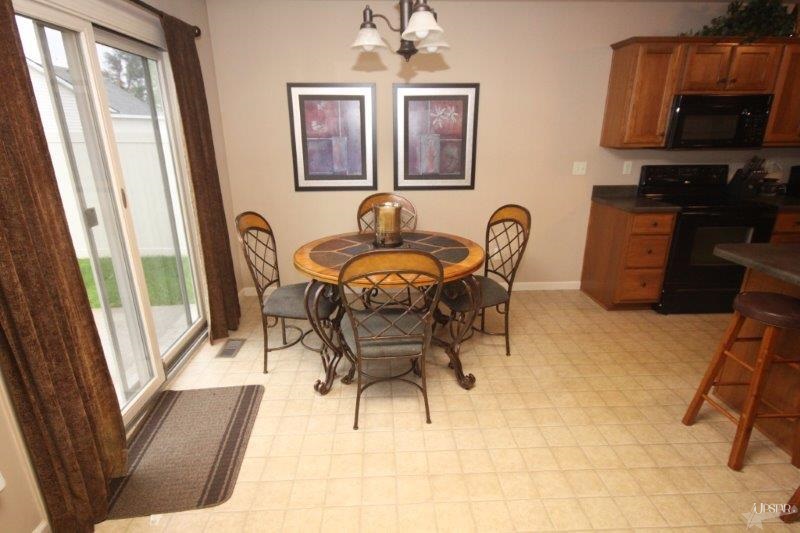 7826 Bowlander Way, Fort Wayne, IN 46835 photo 5