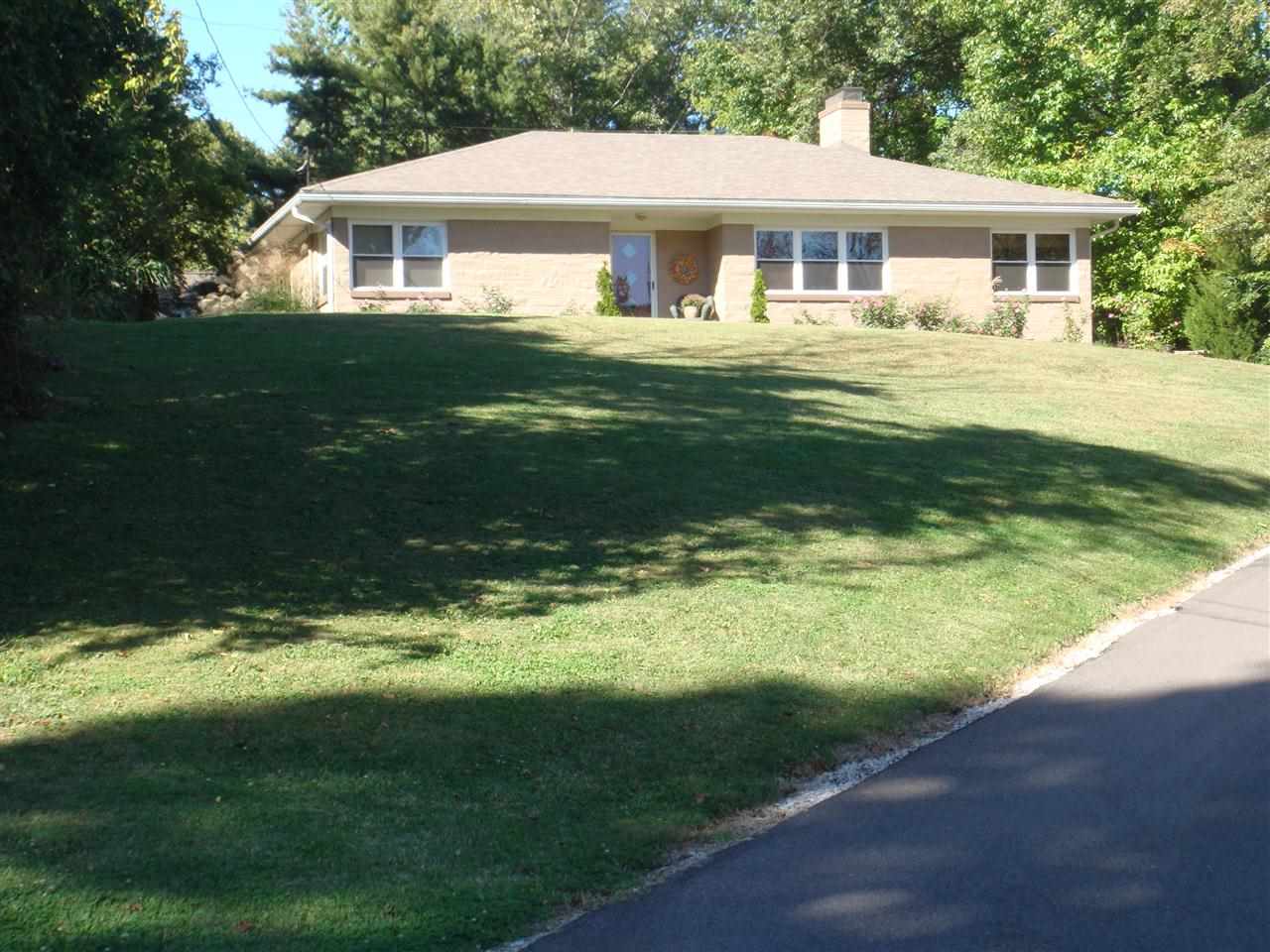 404 E Buena Vista Rd, Evansville, IN 47711 photo 1