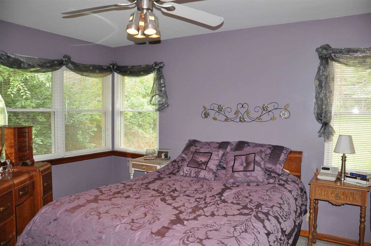 404 E Buena Vista Rd, Evansville, IN 47711 photo 17