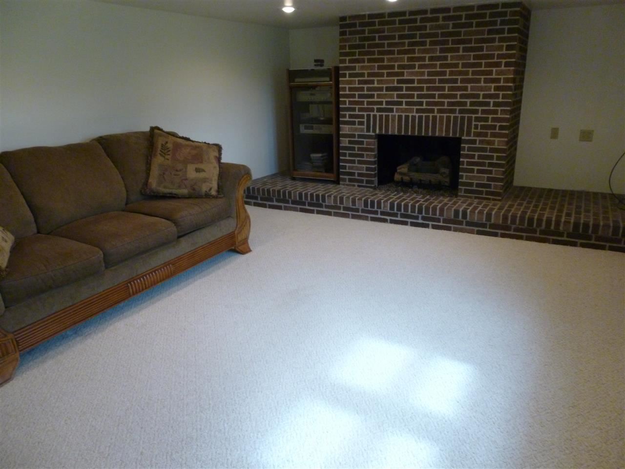 6820 New Harmony Rd, Evansville, IN 47720 photo 29