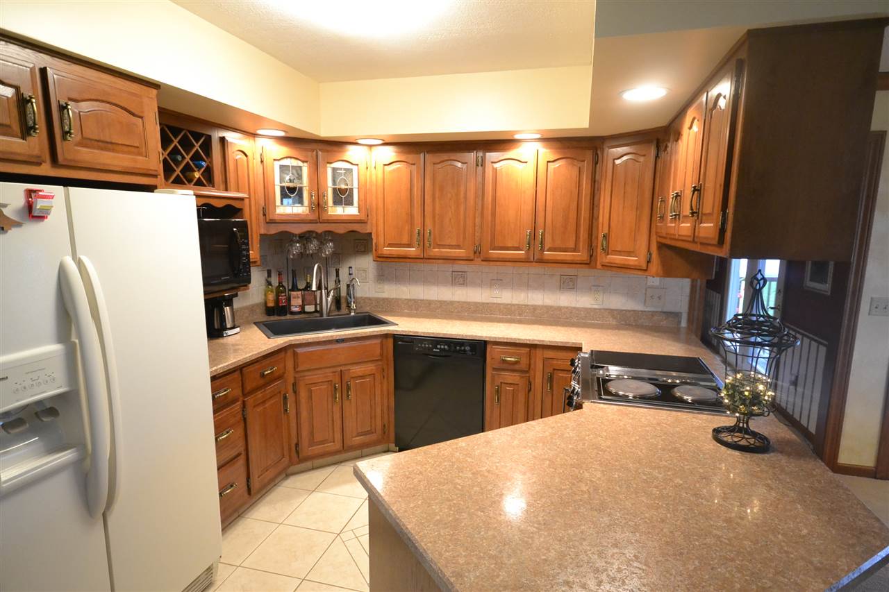 11878 N Minnich Rd, Decatur, IN 46733 photo 2
