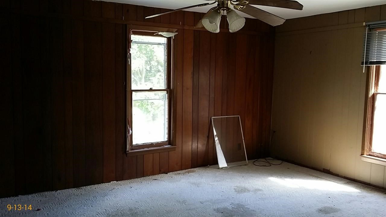 207 W Benton St, Oxford, IN 47971 photo 7
