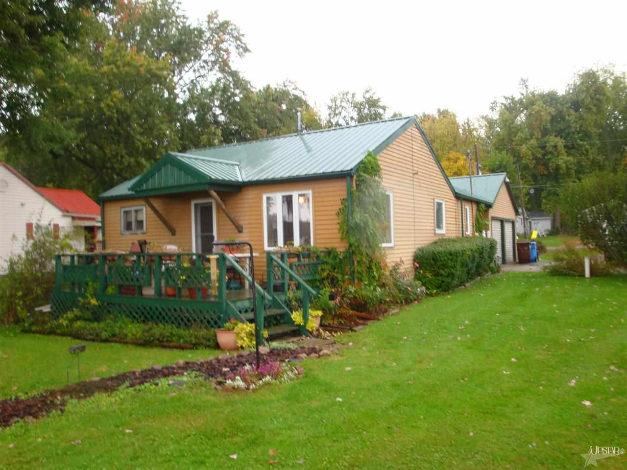 6420 E Mcguire Rd, Churubusco, IN 46723 photo 1