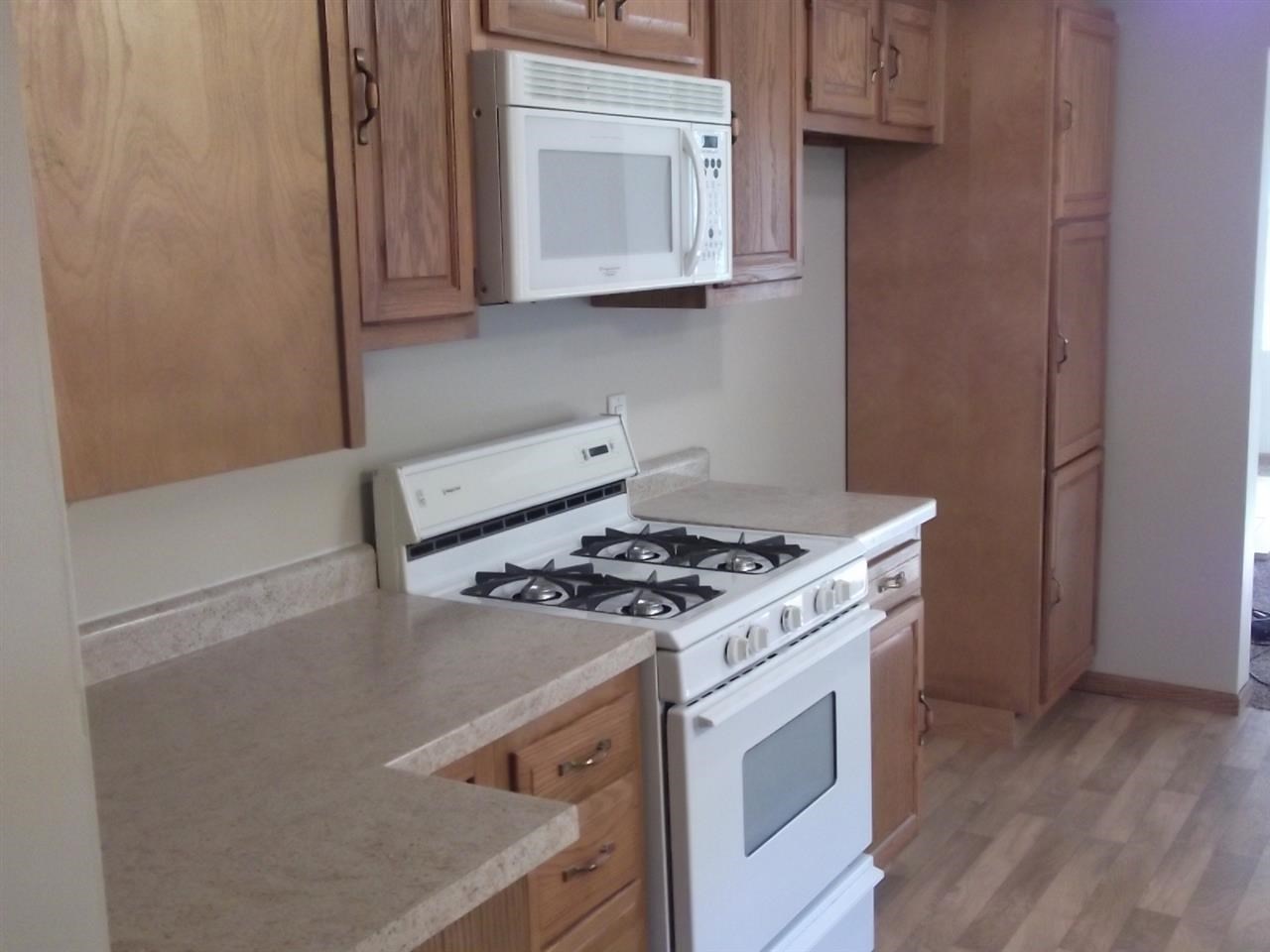 26710 Lakeview Dr, Elkhart, IN 46514 photo 7