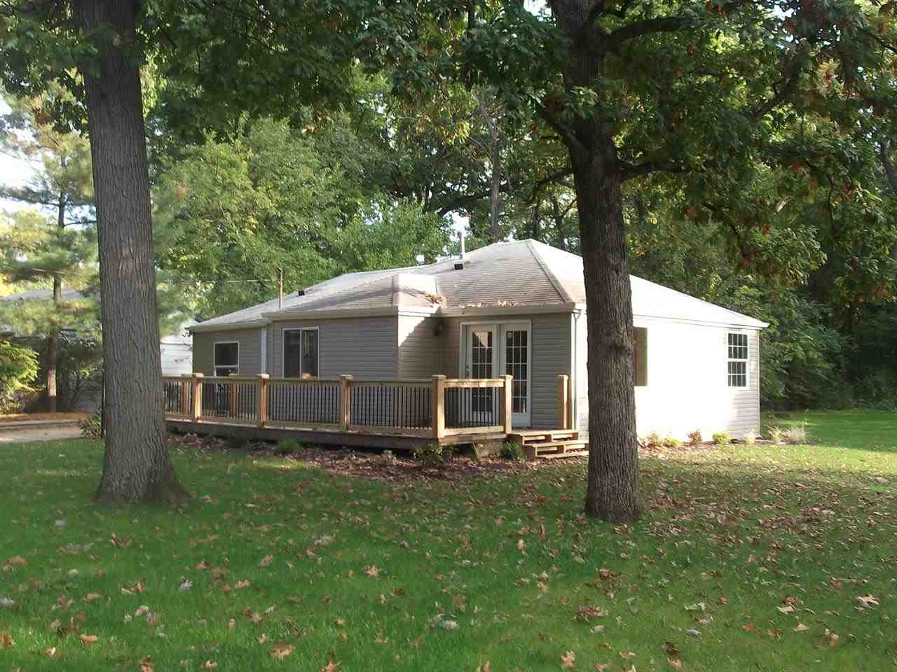 26710 Lakeview Dr, Elkhart, IN 46514 photo 2