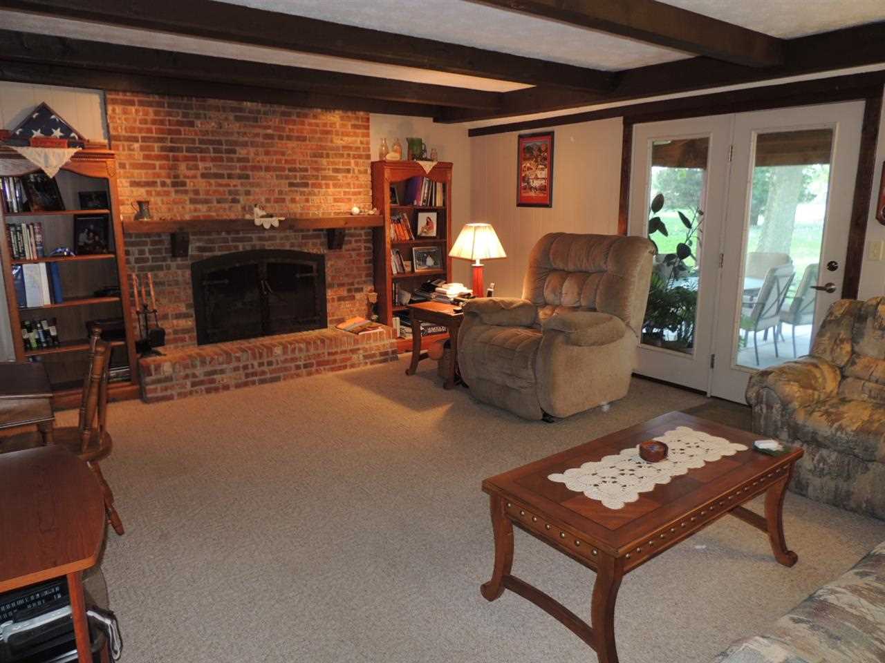 1480 N Lakeview Dr, Frankfort, IN 46041 photo 9