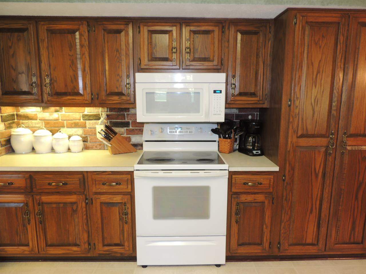 1480 N Lakeview Dr, Frankfort, IN 46041 photo 7