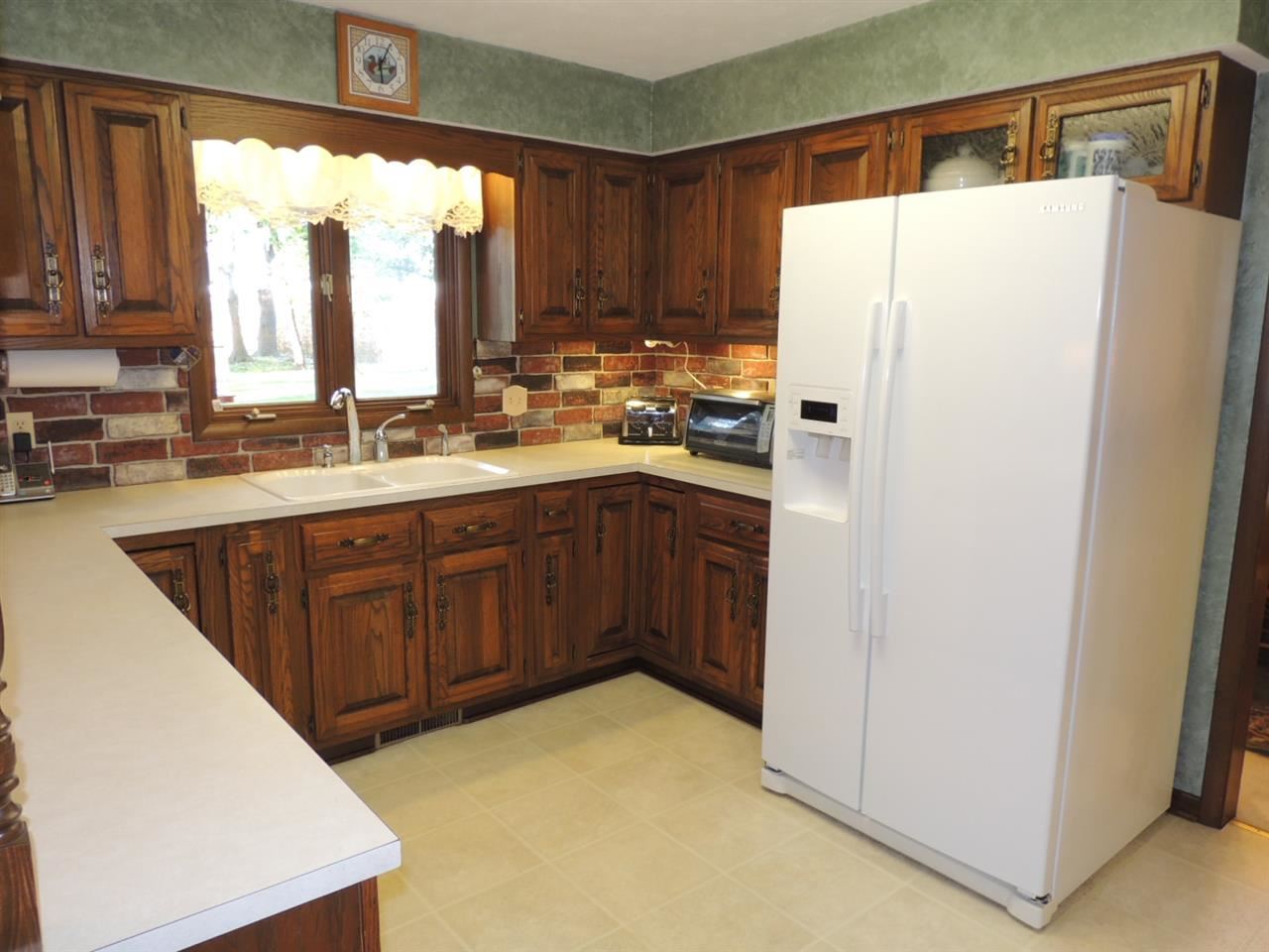 1480 N Lakeview Dr, Frankfort, IN 46041 photo 6