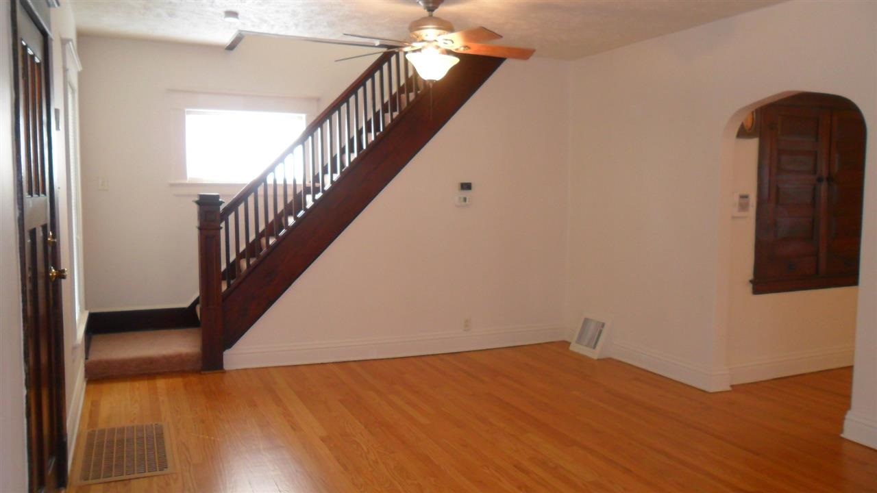 112 E 10th St, Mishawaka, IN 46544 photo 6