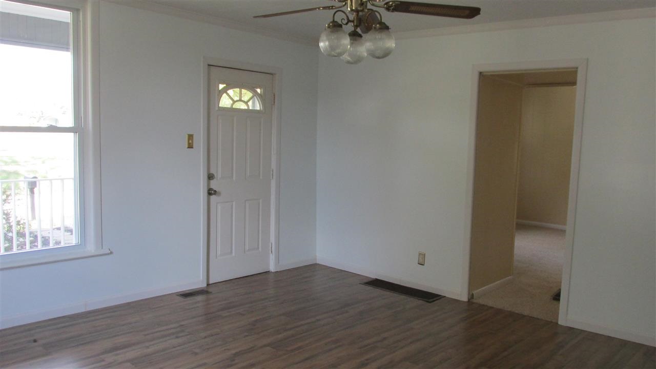 700 E Porter St, Winslow, IN 47598 photo 9