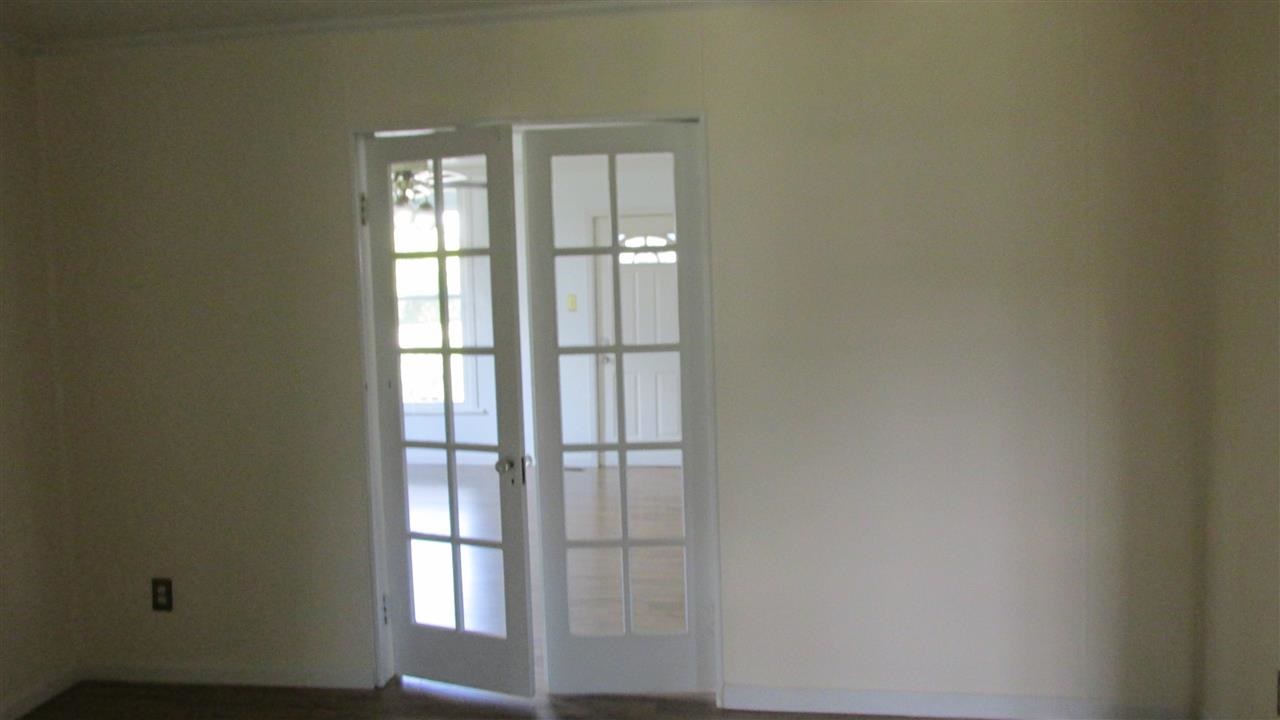 700 E Porter St, Winslow, IN 47598 photo 7